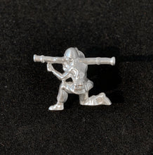 Load image into Gallery viewer, Sliver Soldier earring
